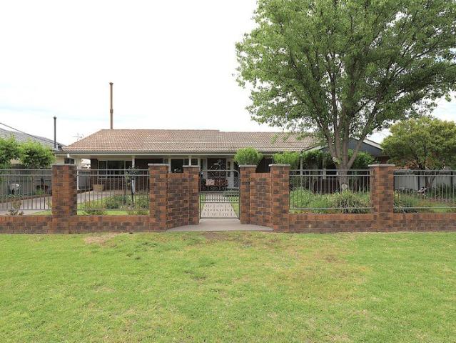 House for sale in Cootamundra, Cootamundra-Gundagai Regional Council