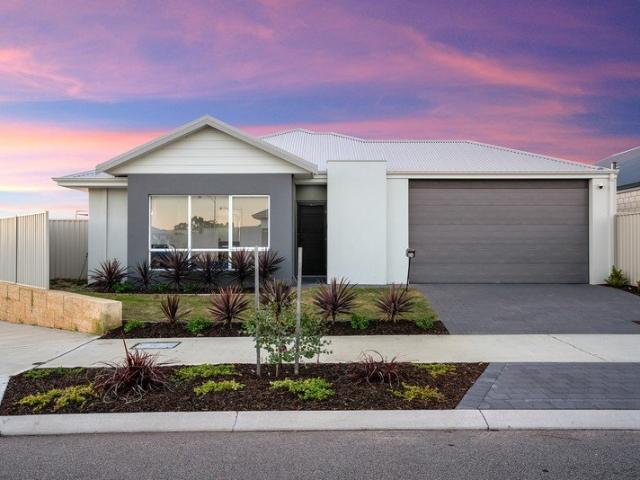 House for sale in Golden Bay, Western Australia