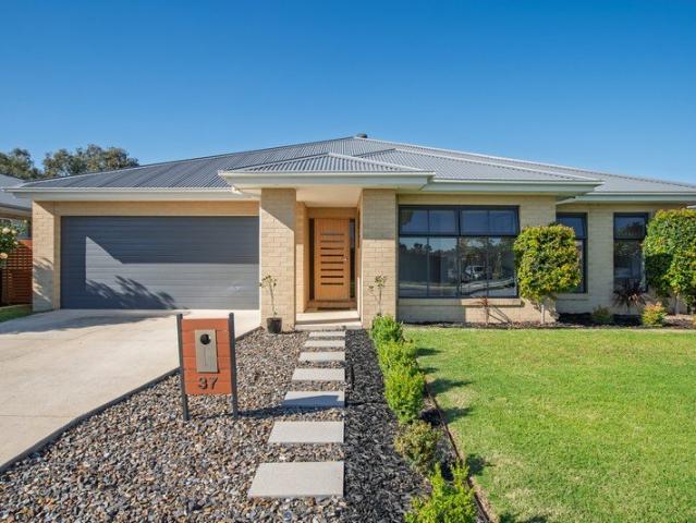 House for sale in Thurgoona, Albury