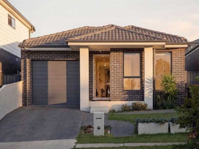 House for sale in Gledswood Hills, Sydney