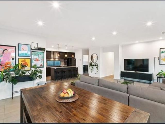 House for rent in Caversham, Western Australia