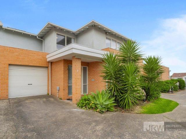 Townhouse for sale in Camerons Creek, Victoria
