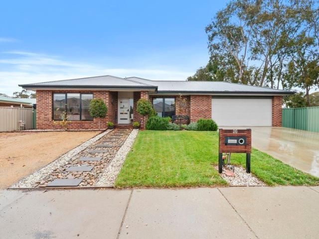 House for sale in Kaarimba, Victoria