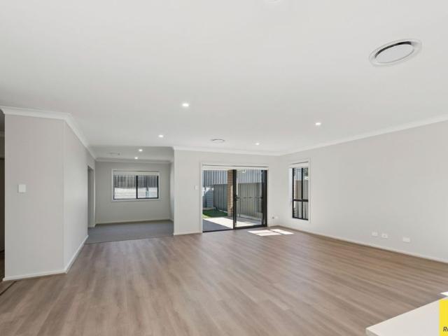 House for rent in Wollongong West, New South Wales