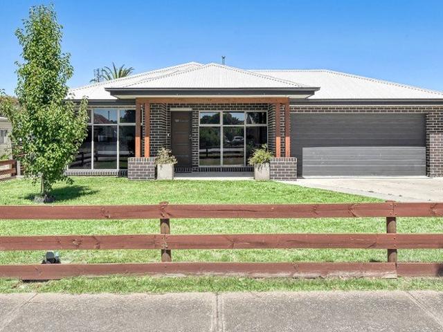 House for sale in Ararat, Victoria