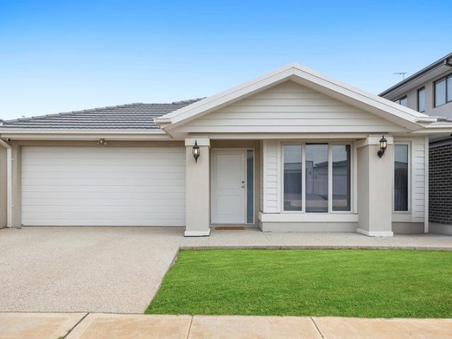 House for sale in Deanside, Melbourne
