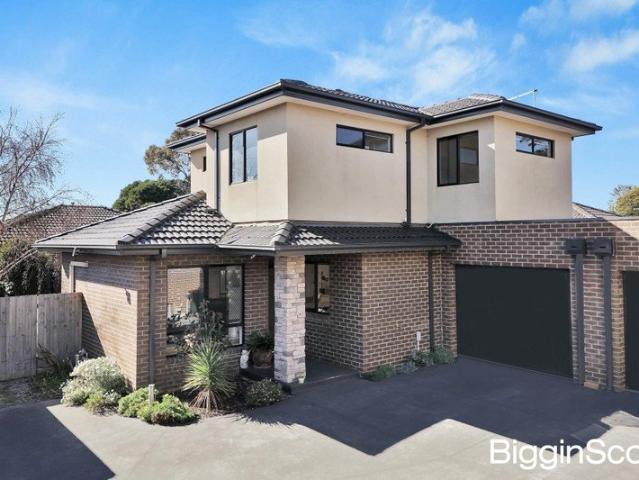 Townhouse for sale in Camerons Creek, Victoria