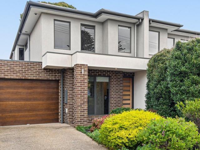 Townhouse for sale in Camerons Creek, Victoria