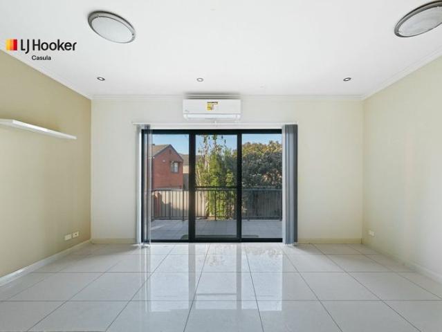 Townhouse for rent in Sydney, New South Wales