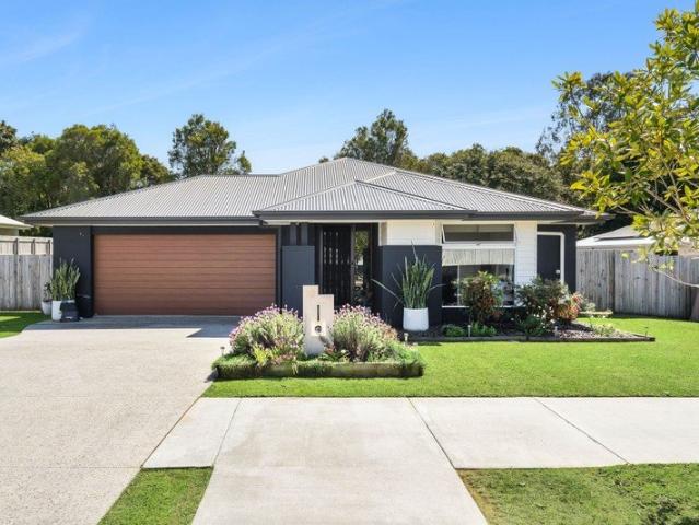 House for sale in Aspect Glass House, Sunshine Coast Regional