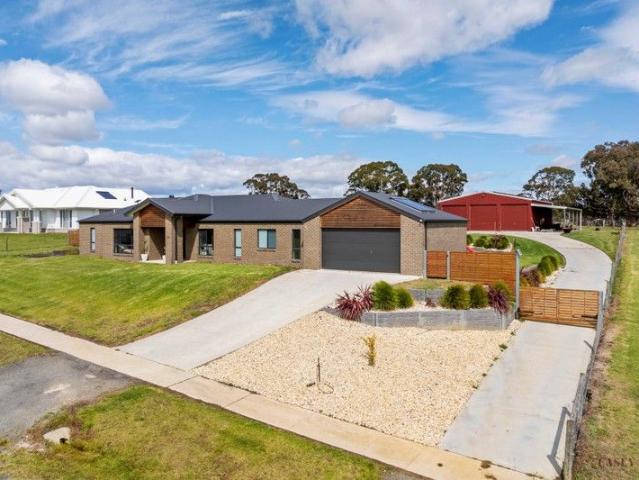 House for sale in Nicholson, Victoria