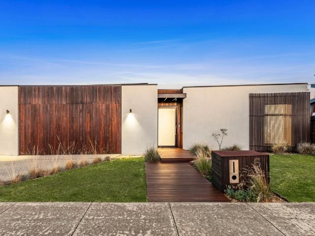 House for sale in Ocean Grove, Victoria