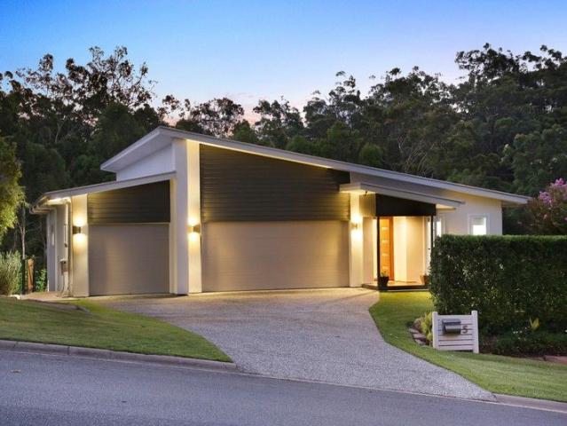 Cottage for sale in Fernbrook, Queensland
