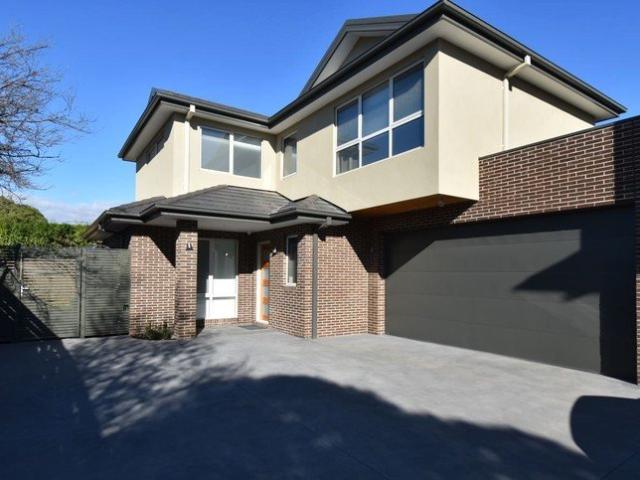 Townhouse for rent in Blackburn North, Melbourne