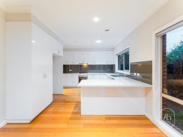 Townhouse for rent in Camerons Creek, Victoria