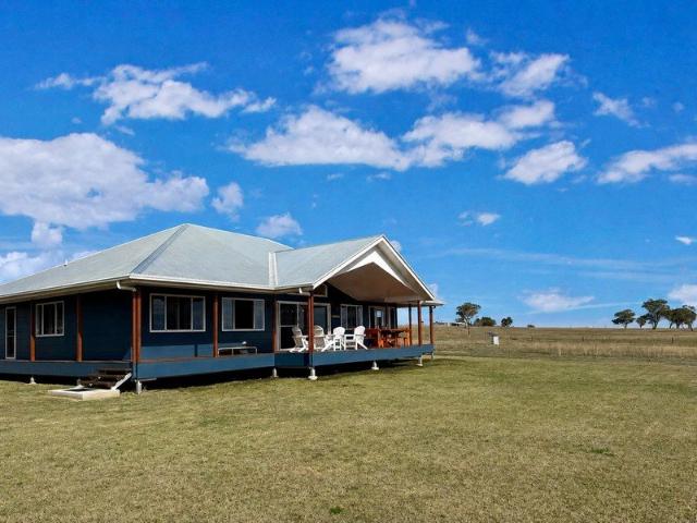Cottage for sale in Berat, Queensland