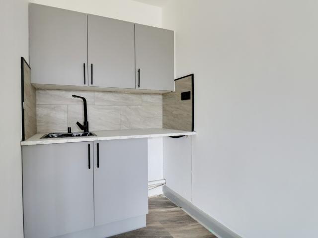 Apartment for rent in Blackfen, Greater London