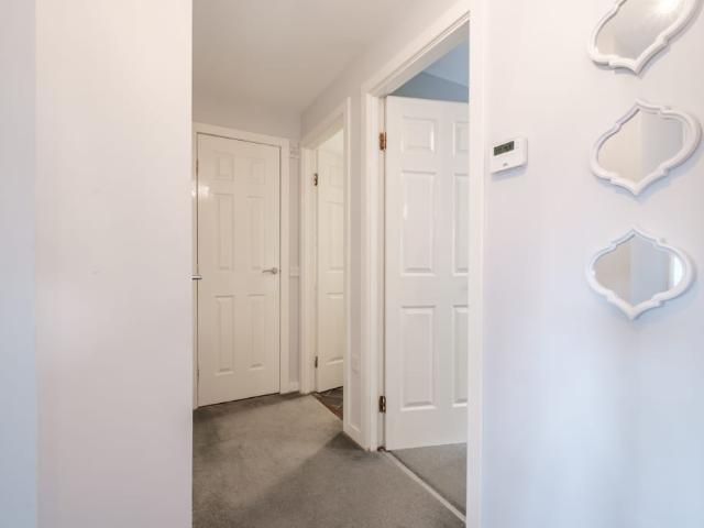 Apartment for rent in Viewpark, Highcross