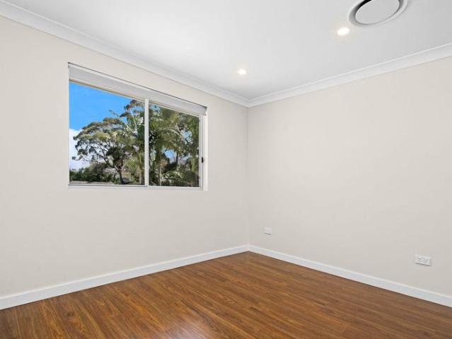 House for rent in Heckenberg, Sydney