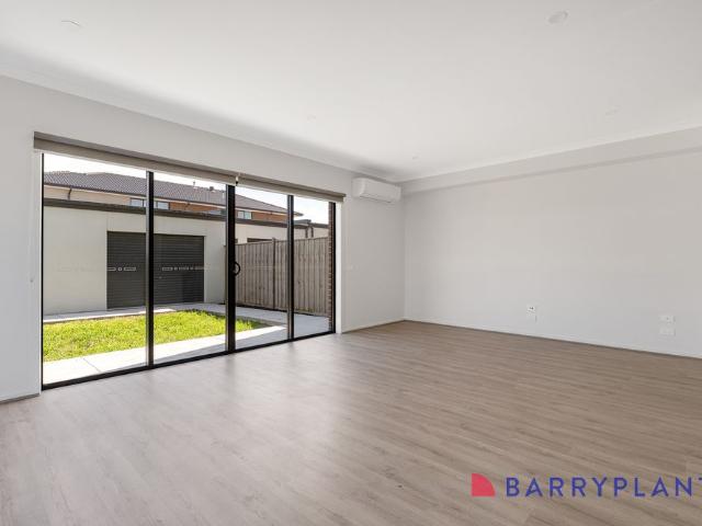 Townhouse for rent in Eden Gardens Estate, Melbourne