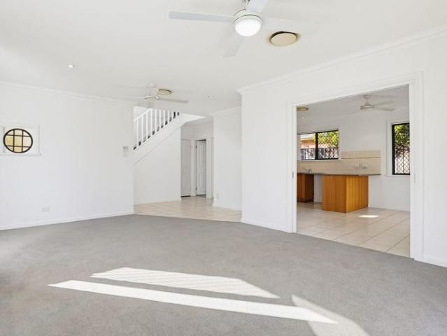 Townhouse for rent in Sydney, New South Wales