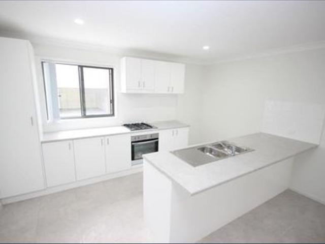 Townhouse for rent in Ambergate, New South Wales