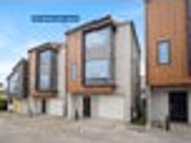 House for sale in Balmoral, Oroua County