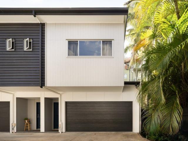 Townhouse for sale in Toombul, Queensland
