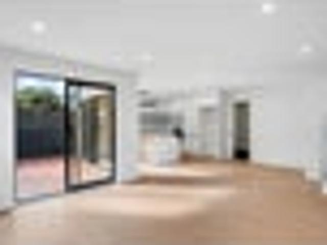 House for sale in New Windsor, Oroua County