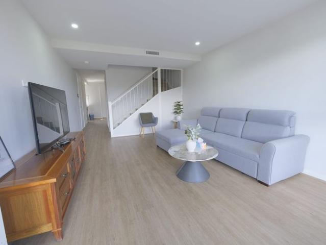 Townhouse for rent in Sydney, New South Wales
