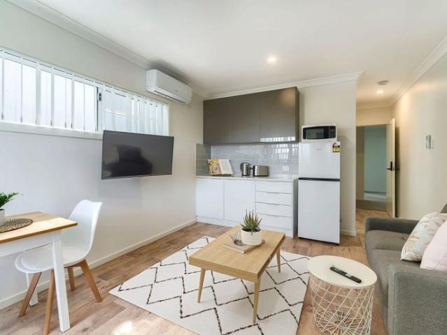 Granny Flat for rent in Toombul, Queensland