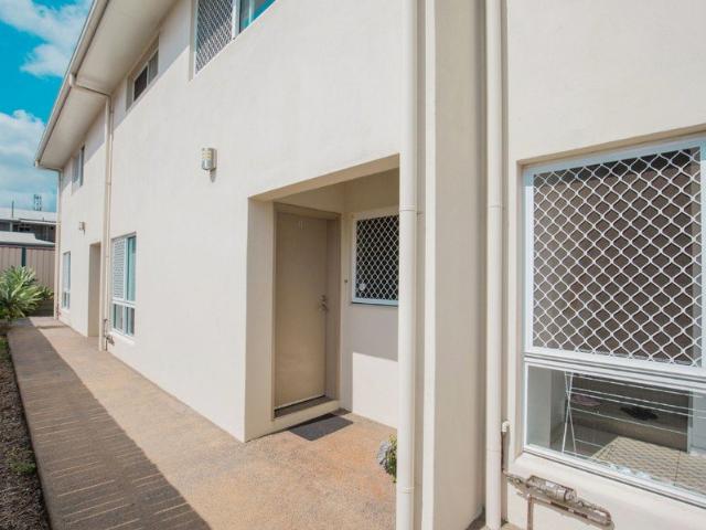 Townhouse for rent in Banyan, Queensland