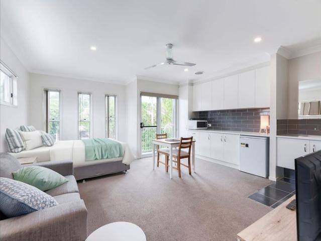 Granny Flat for rent in Toombul, Queensland