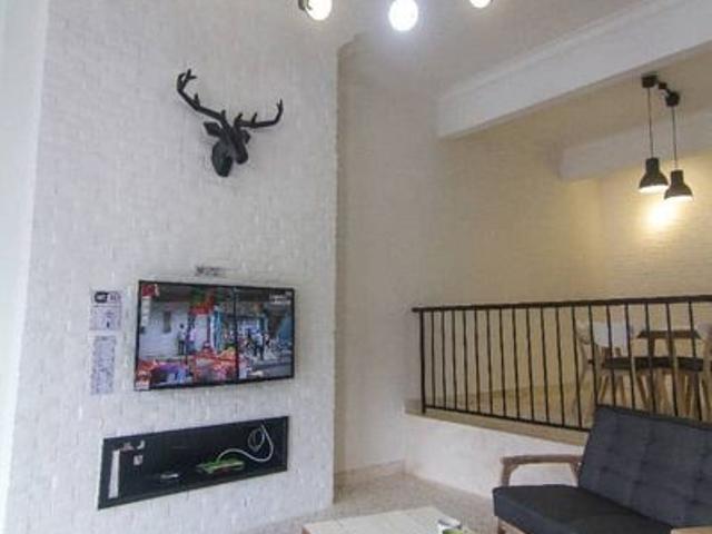 House for sale in Malaka