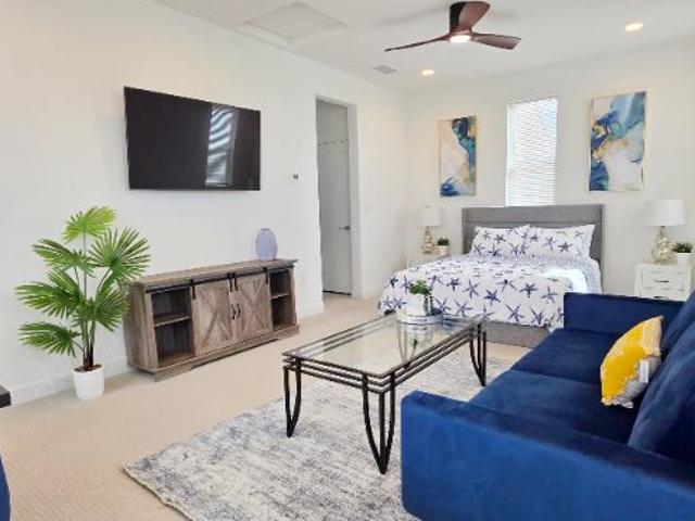 Room for rent in Palm Desert, California