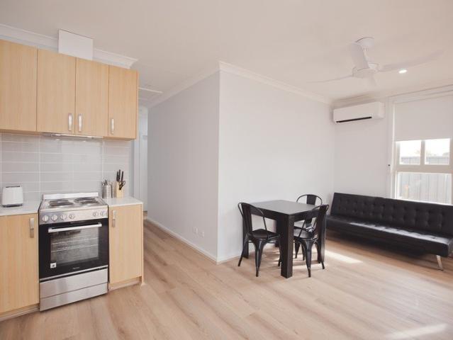 Townhouse for rent in Griffith, New South Wales
