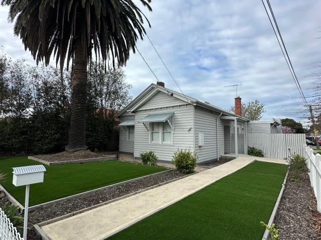 Room for rent in Victoria, Gisborne