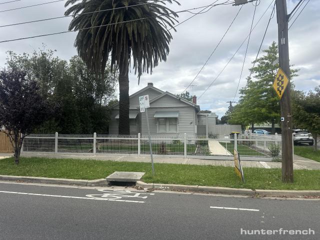 Room for rent in Camerons Creek, Victoria