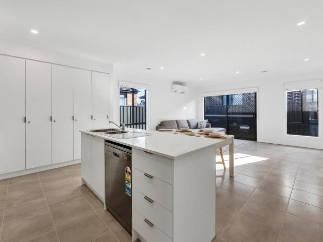 House for rent in Skylark Rise, Melbourne