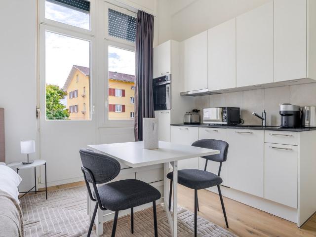 Apartment mieten in Einigen, Zürich
