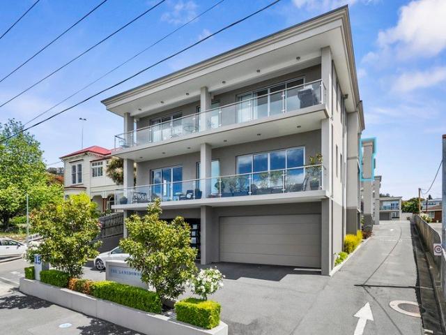 Townhouse for rent in Hobart, Tasmania