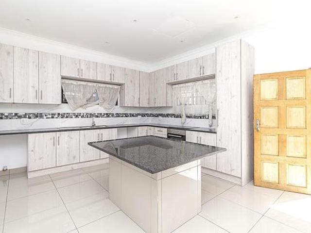 House for rent in Kloofendal, Roodepoort