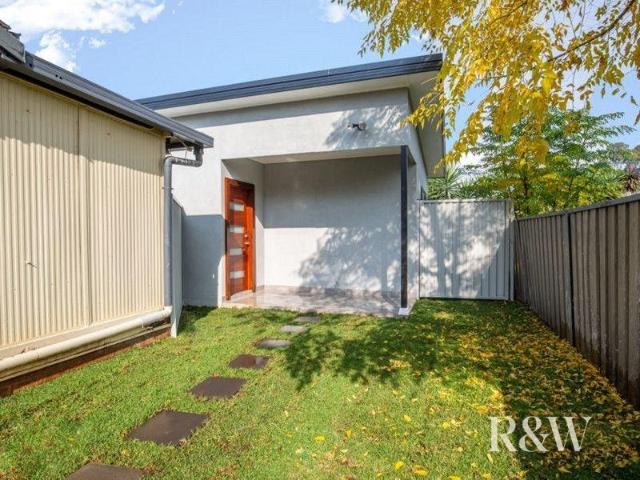 House for rent in Cambridge Park, Sydney