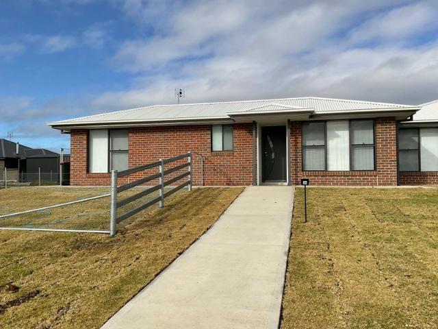 House for rent in Moore Creek, New South Wales