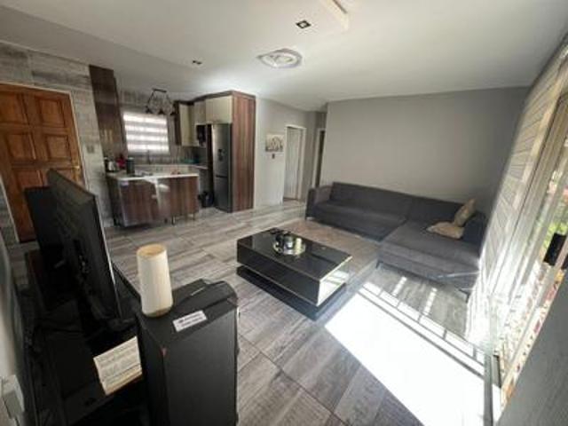 Apartment for sale in Mohlakeng, Gauteng