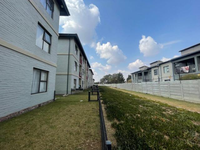 Apartment for rent in Kleinfontein Lake, Benoni