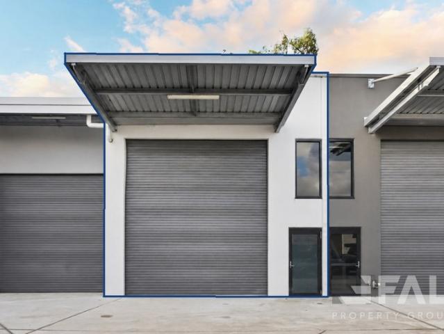 Warehouse for rent in Toombul, Queensland