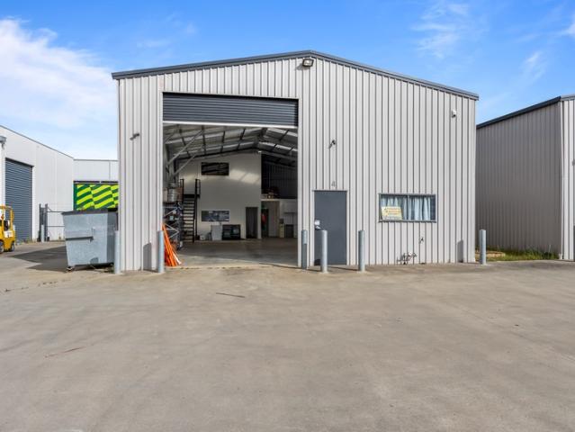 Warehouse for rent in Mitchell Park, Ballarat