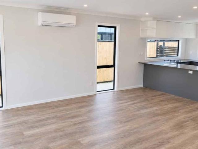 Townhouse for rent in Pauatahanui, Wellington