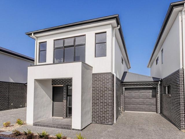 Townhouse for rent in Woodville, Adelaide